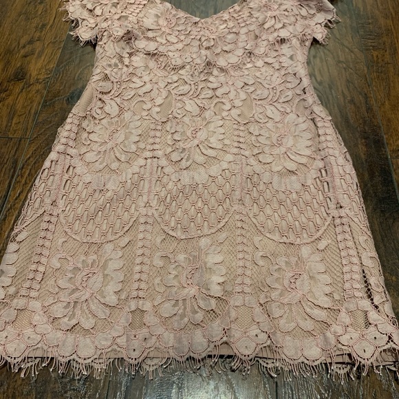 Wayf off the shoulder lace mini dress - Picture 2 of 15